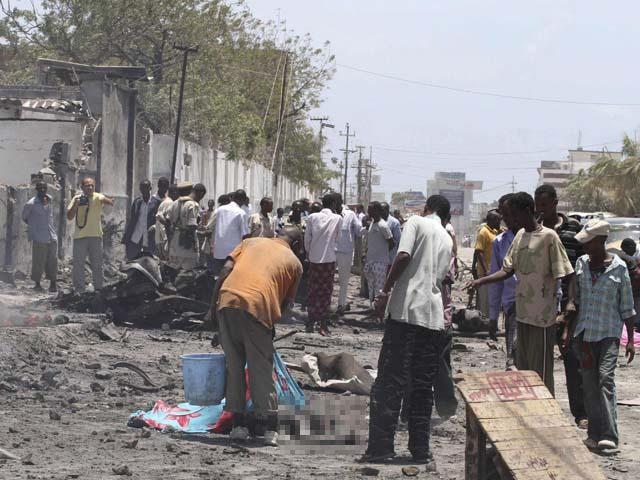 Zeci de morţi într-un atentat comis în capitala Somaliei