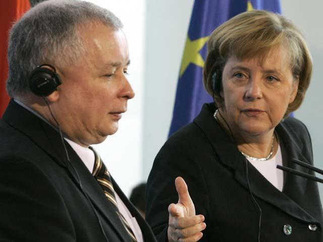 Fostul premier polonez Kaczynski: Germania vrea să anexeze o parte din Polonia, Angela Merkel este omul STASI