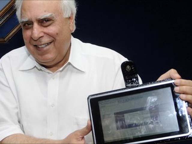India a lansat tableta PC de 35 de dolari! (VIDEO)
