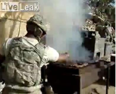 Incredibil: Trupele americane fac grătar sub tirul talibanilor! (VIDEO)