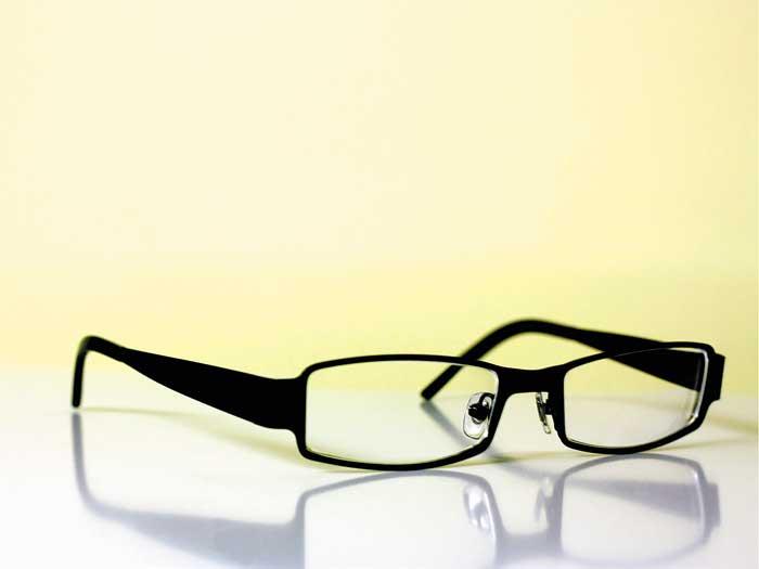 Regulament pentru ochelarişti