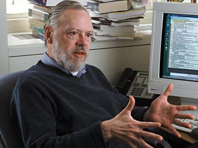A murit Dennis Ritchie, creatorul sistemului de operare UNIX