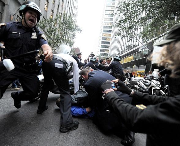 Mai multe orase ale lumii s-au raliat protestului "Occupy Wall Street" 2018491