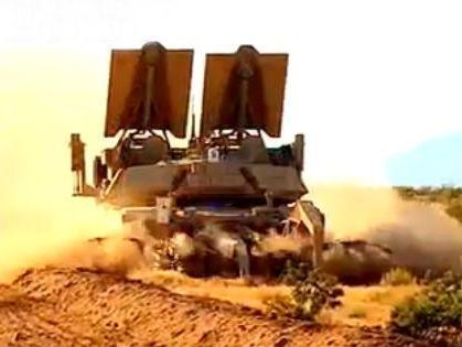 Vezi cum arată "monstrul de oţel" folosit de armata americană în Afganistan (VIDEO)