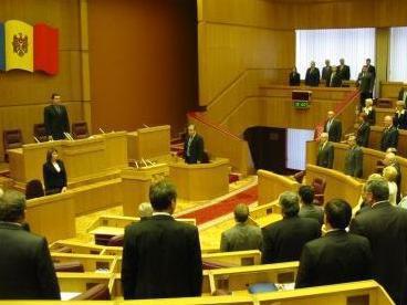 Preşedintele Republicii Moldova va fi ales pe 18 noiembrie