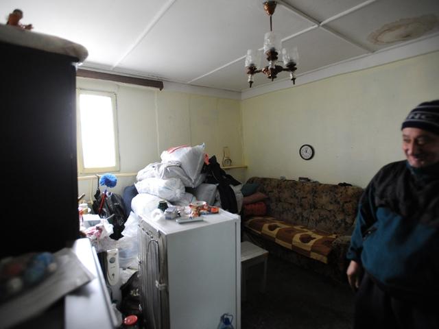 Românii păstrează acasă echipamente electrice şi electronice defecte