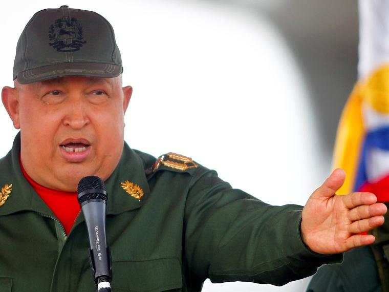 Chavez anunţă că s-a vindecat de cancer