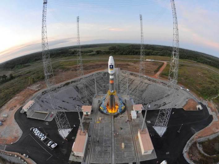 Europa a lansat primii doi sateliţi Galileo, de navigaţie globală