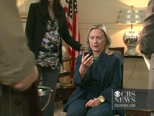 Vezi cum reacţionează Hillary Clinton când află de capturarea lui Gaddafi