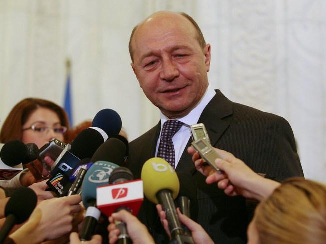 Băsescu: România a împrumutat, anul acesta, 15 miliarde de euro pentru a-şi acoperi cheltuielile