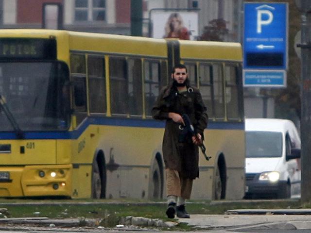 Ambasada SUA din Bosnia atacată cu focuri de armă. Bărbatul, membru al mişcării wahabite, a fost ucis