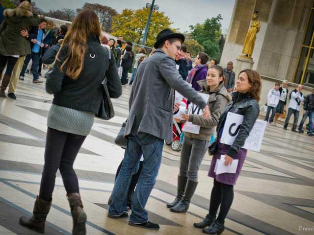 Protest al românilor din Franţa 2267204