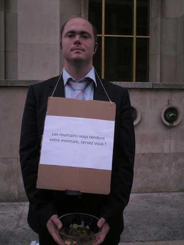 Protest al românilor din Franţa 2267207