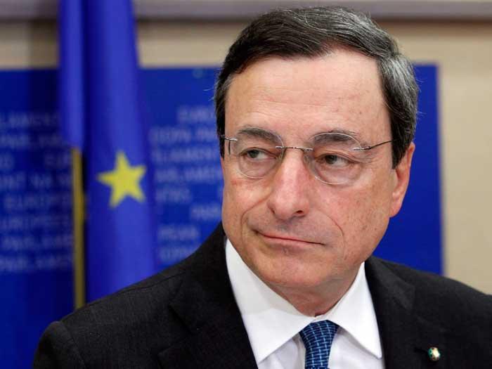 Un italian gestionează criza euro