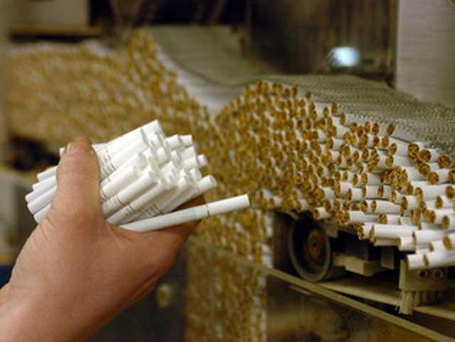 Distribuitorii Japan Tobacco sunt legaţi de contrabanda de nestăvilit cu ţigări