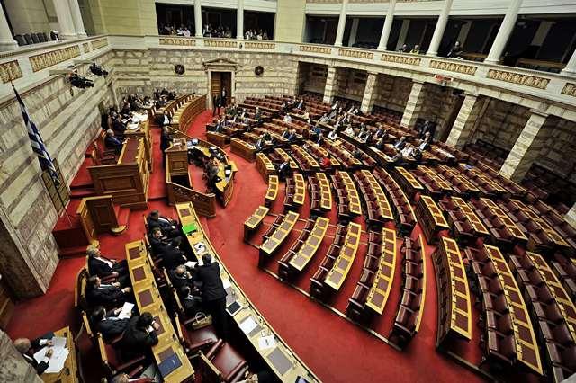 Grecia este obligată să ratifice planul anticriză în Parlament înainte de sfârşitul lui 2011