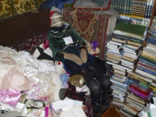 Un rus pasionat de ocult ţinea 29 de cadavre în casă, îmbrăcate ca nişte păpuşi