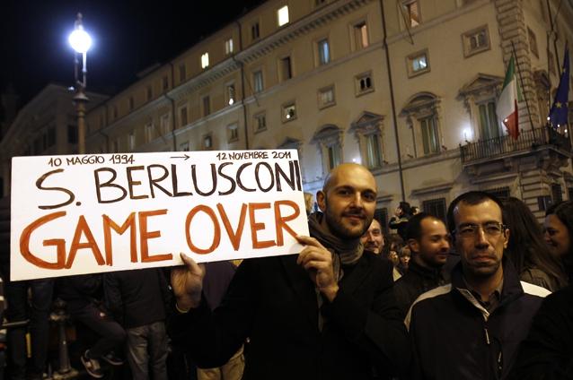 Silvio Berlusconi a demisionat (LIVE TEXT)