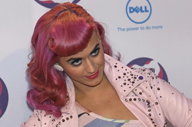 Katy Perry a păcălit abc şi Yahoo înscenându-şi un flagrant de playback (VIDEO)