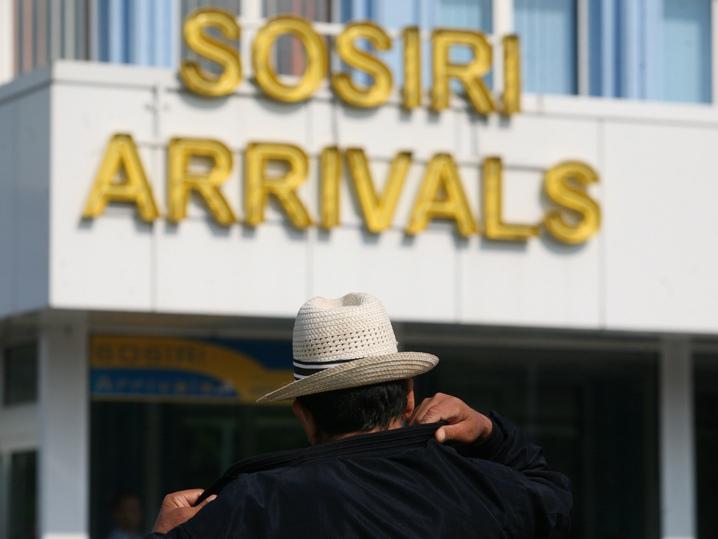 Aeroportul din Cluj: Cinci curse întârziate şi una anulată din cauza ceţii