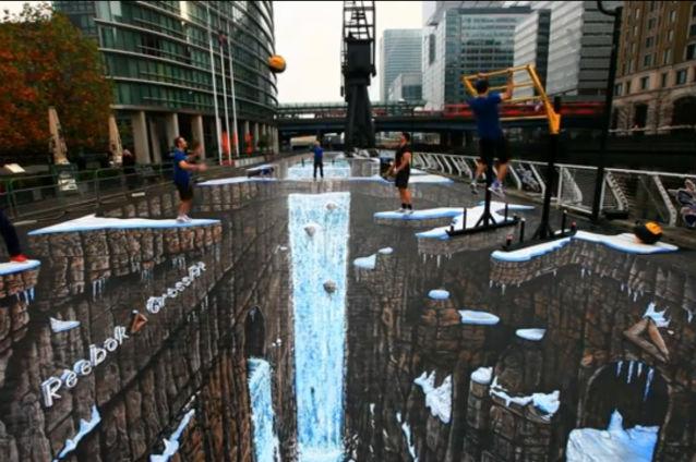 Cel mai tare desen 3D: Iluzia unei cascade a intrat în Cartea Recordurilor (VIDEO)