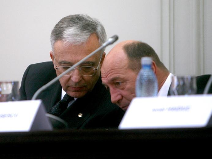 Băsescu - Isărescu, întâlnire la Palatul Cotroceni. Fără premierul Boc