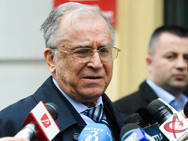 Ion Iliescu: Mircea Geoană este un perdant, nu a învăţat nimic din viaţă
