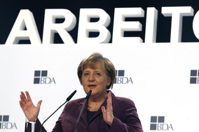 Strategia lui Merkel, un pericol pentru Uniunea Europeană