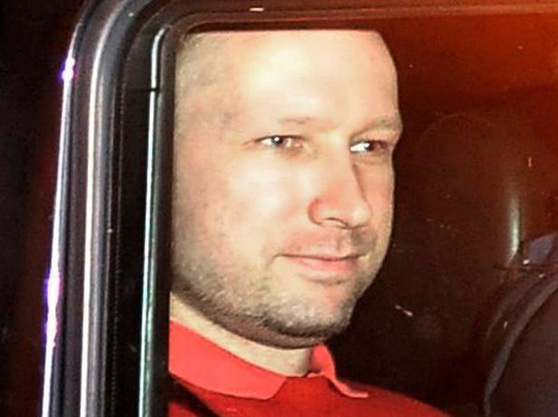 Apelul telefonic al asasinului norvegian Breivik către poliţie, difuzat în premieră (AUDIO)