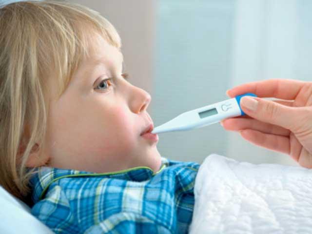 OMS: La fiecare 20 de secunde, un copil moare din cauza pneumoniei