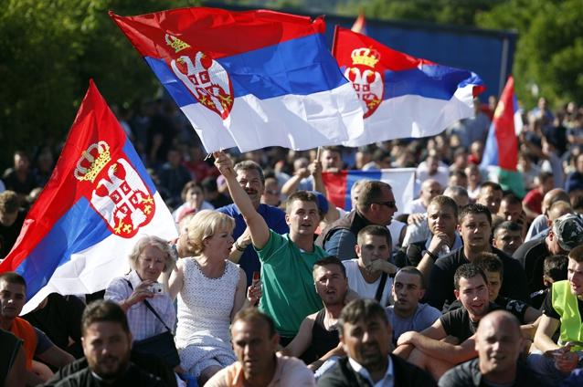 Moscova nu va putea acorda cetăţenia rusă sârbilor kosovari