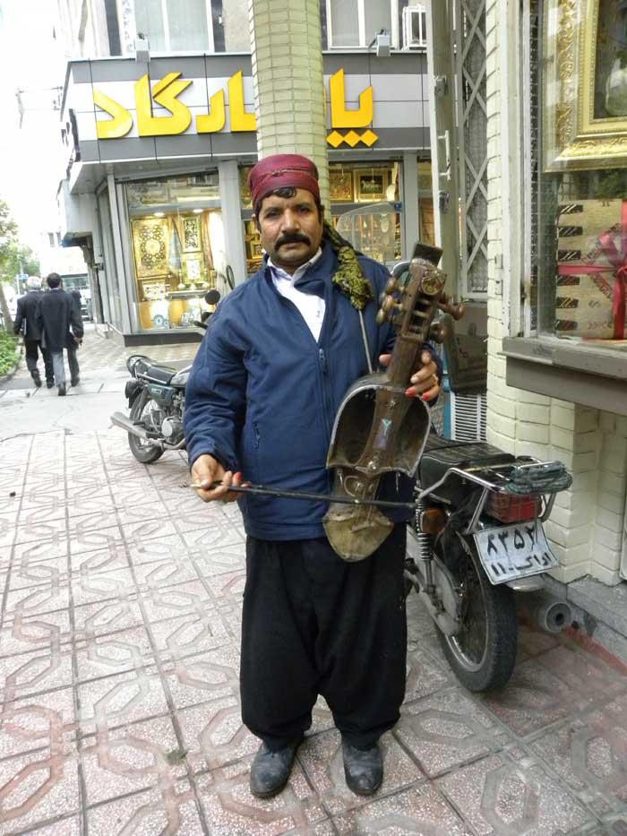 Iranul dincolo de văl 3310043