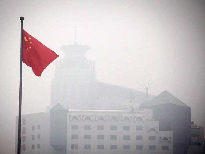 Sute de zboruri anulate în China din cauza nivelului "periculos" de poluare a aerului