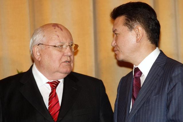 Gorbaciov cere anularea alegerilor parlamentare din Rusia