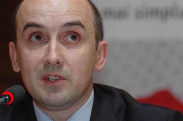 Cojocaru: Băncile vor începe de anul viitor adevărata restructurare a activităţii