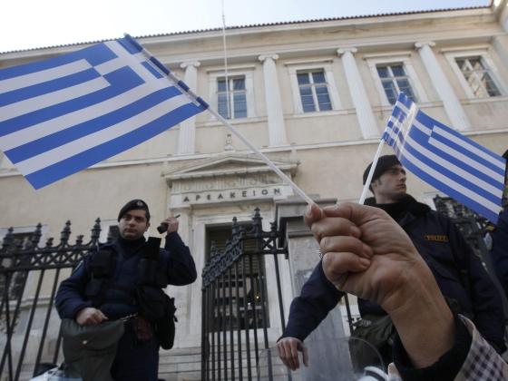 Grecii s-ar putea confrunta cu noi măsuri de austeritate