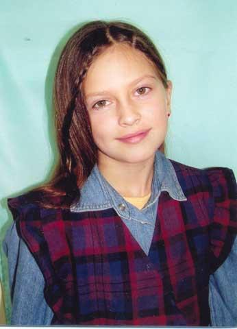 Şase ani de la dispariţia Andreei Simon. Cum s-a pierdut un copil într-o poveste complicată în care apar, până acum, trei poliţişti