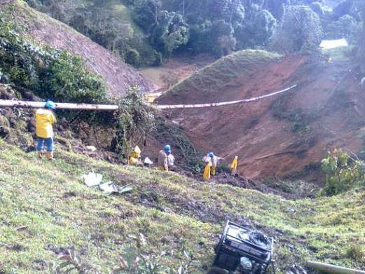 Şapte morţi şi zeci de răniţi într-o explozie a unui oleoduct în Columbia