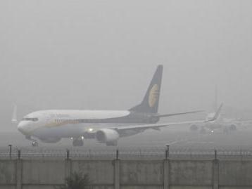Ceaţa afectează traficul de pe aeroportul "Traian Vuia" din Timişoara: Opt curse aeriene au întârzieri