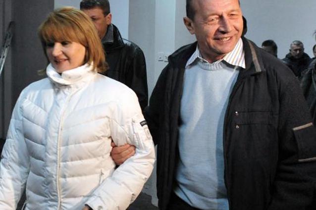 Preşedintele Băsescu a sărbătorit noaptea de Revelion la Predeal. Vezi cu cine a petrecut şeful statului