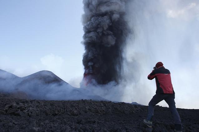 Activitatea vulcanului Etna se intensifică (VIDEO)