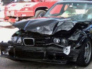 O fată de 19 ani ucisă într-un accident produs de un beţiv cu BMW