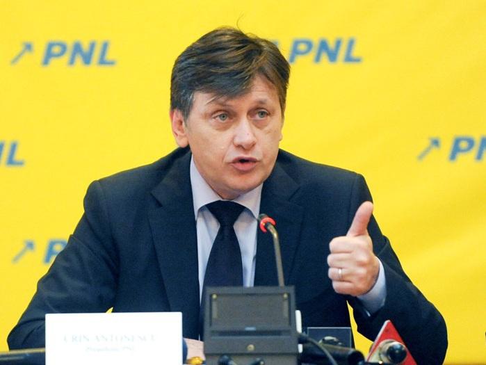 Crin Antonescu: Azi va fi prezentat calendarul suspendării lui Băsescu