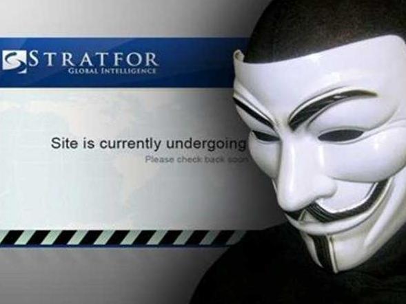 Militari americani şi oficiali din serviciile britanice de informaţii, ţinta hackerilor Anonymous. Mii de adrese e-mail şi parole, postate pe Internet