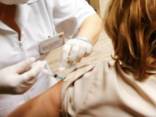 Ministerul Sănătăţii a sistat vaccinarea antigripală