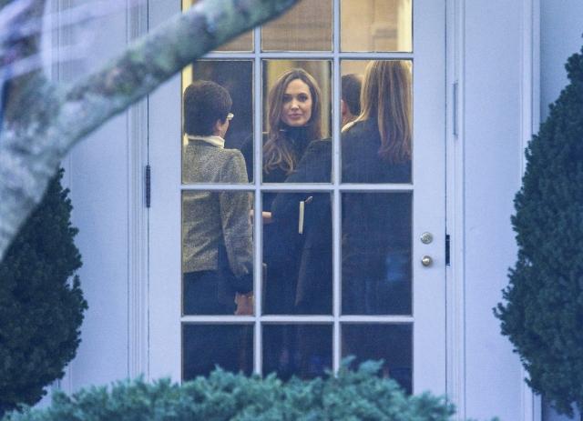 Brad Pitt şi Angelina Jolie, întâlnire cu Obama în Biroul Oval (FOTO)