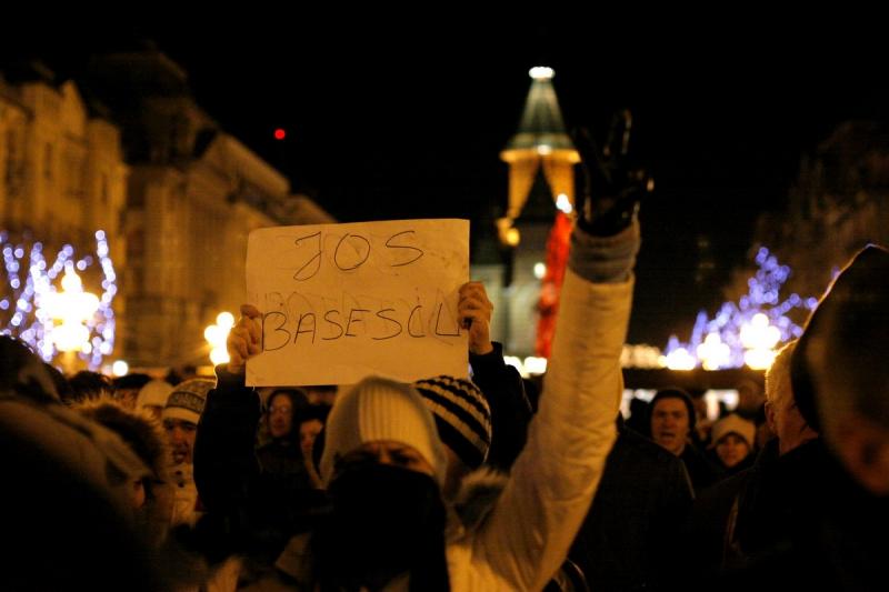 Protest in Piata Universitatii din Bucuresti. Imaginile zilei. 15 ianuarie 2012. 6308811