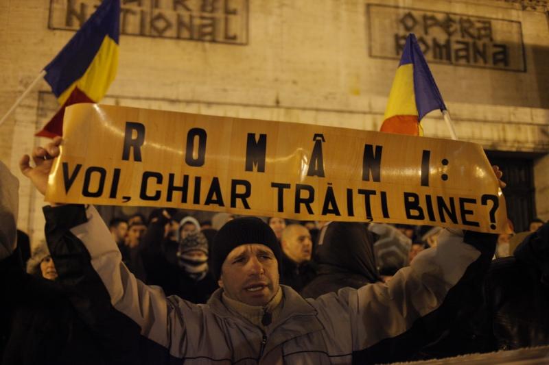 Protest in Piata Universitatii din Bucuresti. Imaginile zilei. 15 ianuarie 2012. 6308816