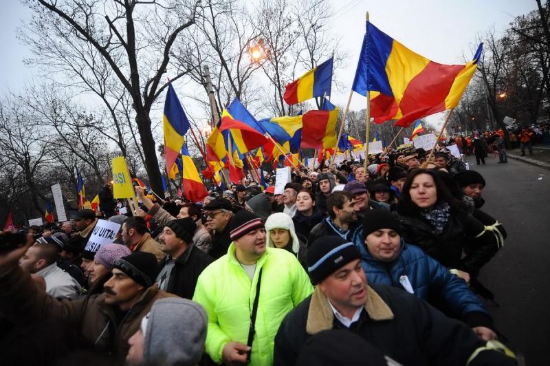 Cea de-a 7-a zi de proteste anti-guvernamentale si anti-prezidentiale 6487658
