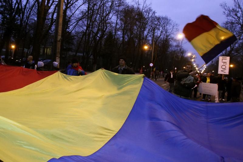 Cea de-a 7-a zi de proteste anti-guvernamentale si anti-prezidentiale 6487667
